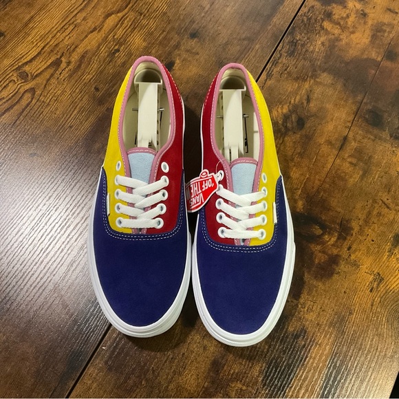 NEW!!! Vans Authentic Unisex 8us men 9.5us women - Picture 4 of 6